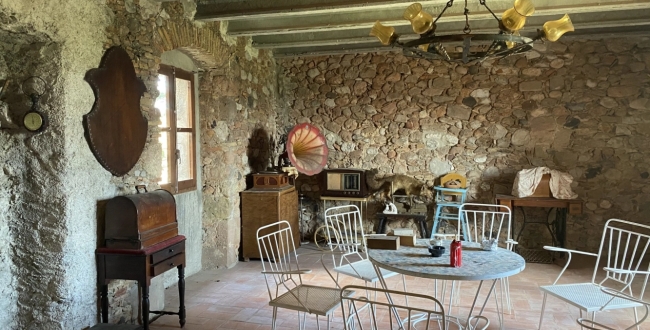 CASA AMB ENCANT PER REHABILITAR A PONTÓS.